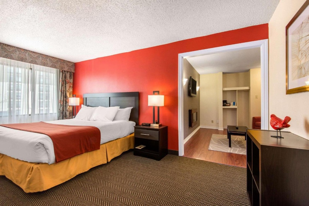 Quality Inn & Suites Mississauga